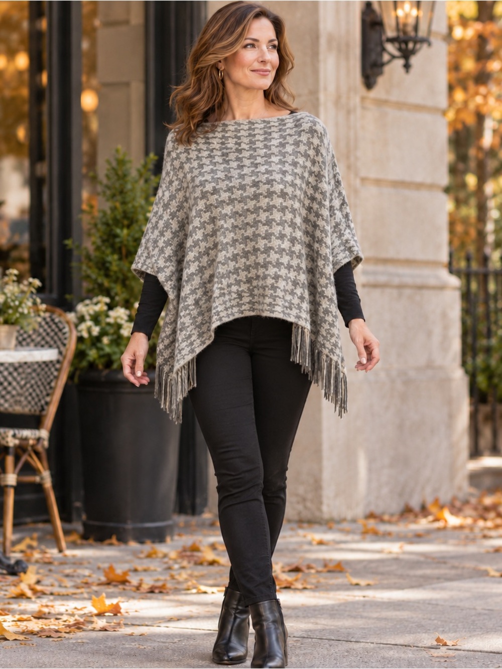 Gray Houndstooth Poncho Cape Women’s One Size Fringe Shawl Wrap Preppy